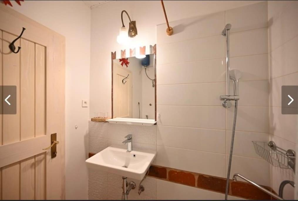 Sunshine Ready Apartment
